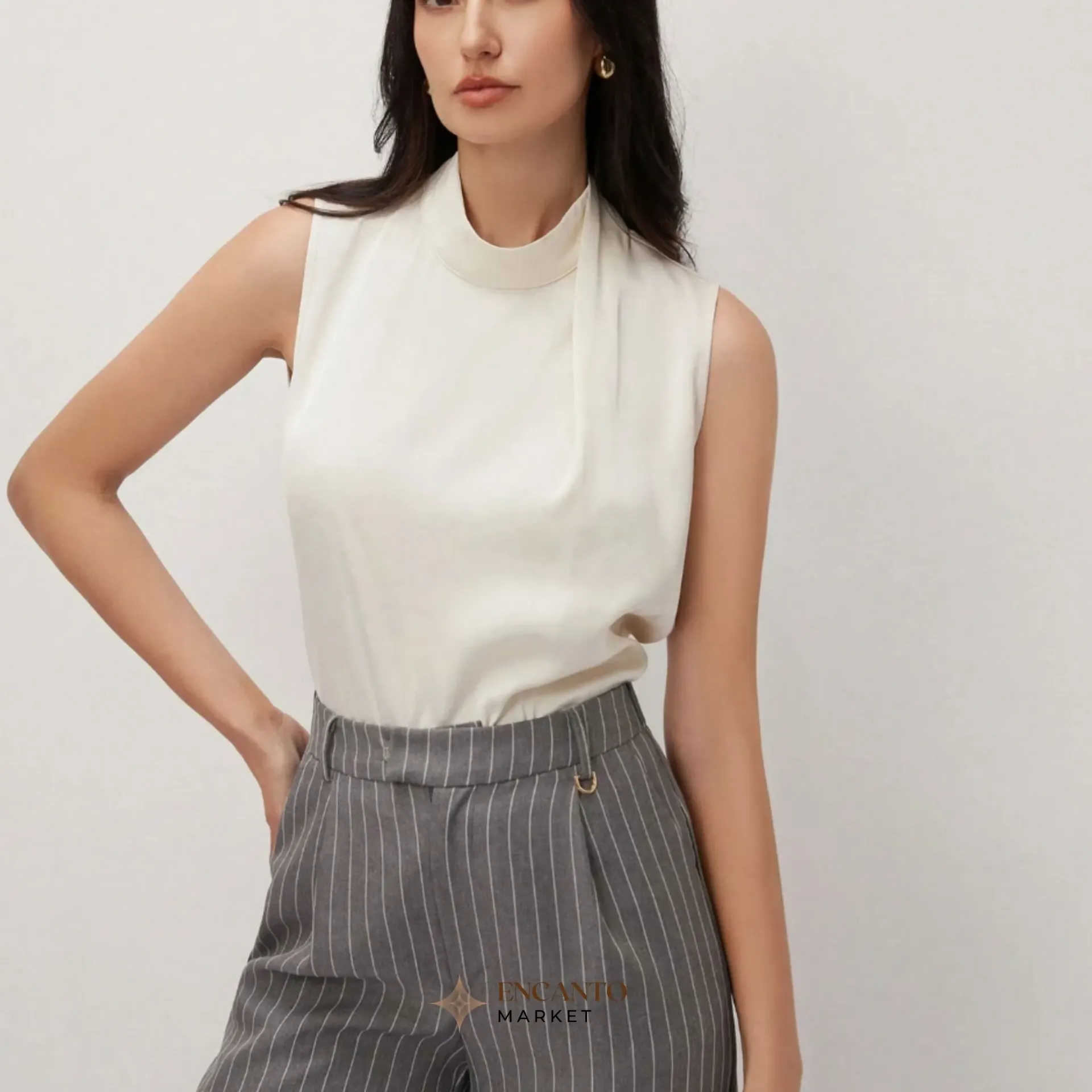 Blusa color blanco crema estilo formal