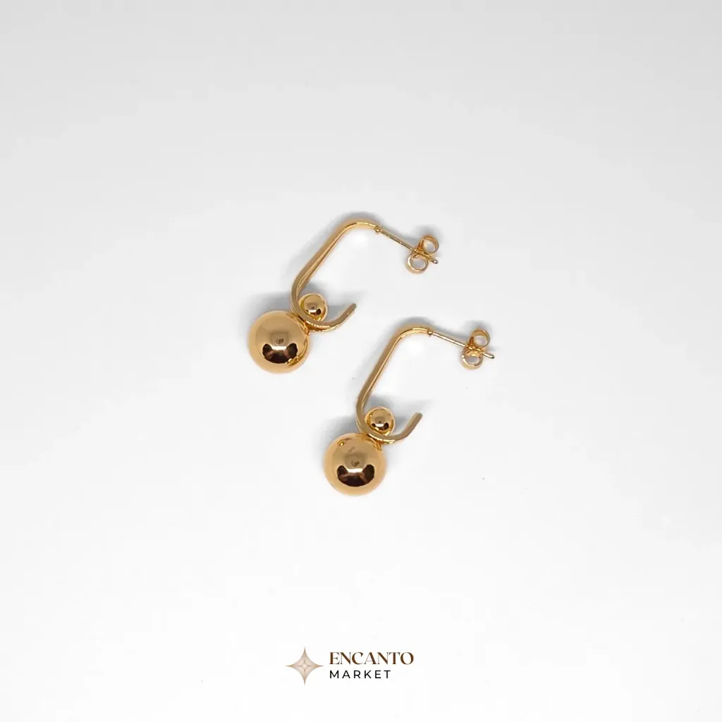 Pendientes elegante con detalle circular