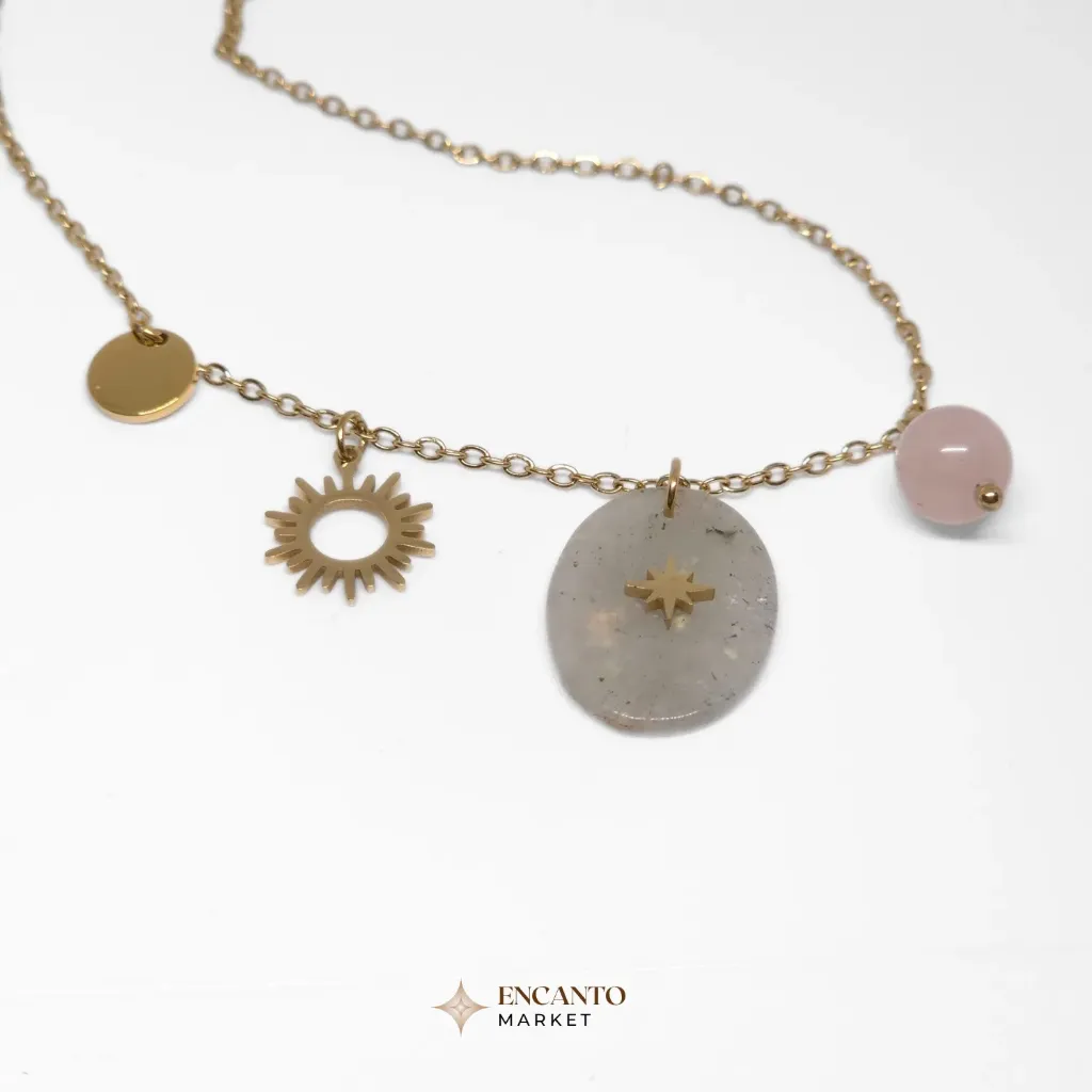 Collar con colgantes veraniegos